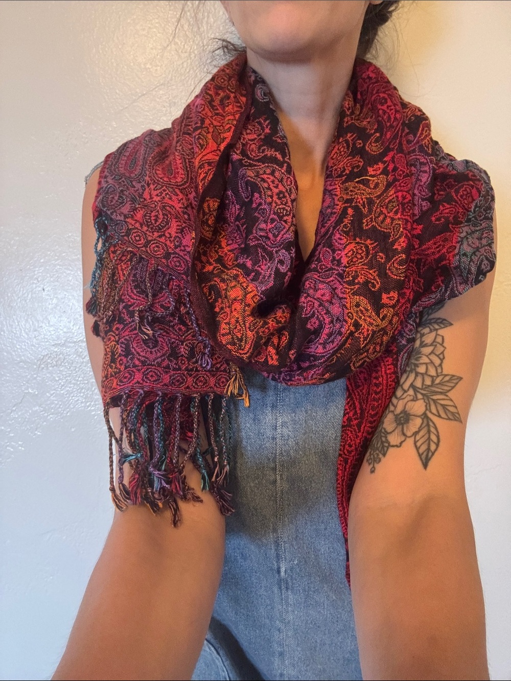 Women's Pink & Burgundy Paisley Fringe Scarf Pashmina Shawl from Germany